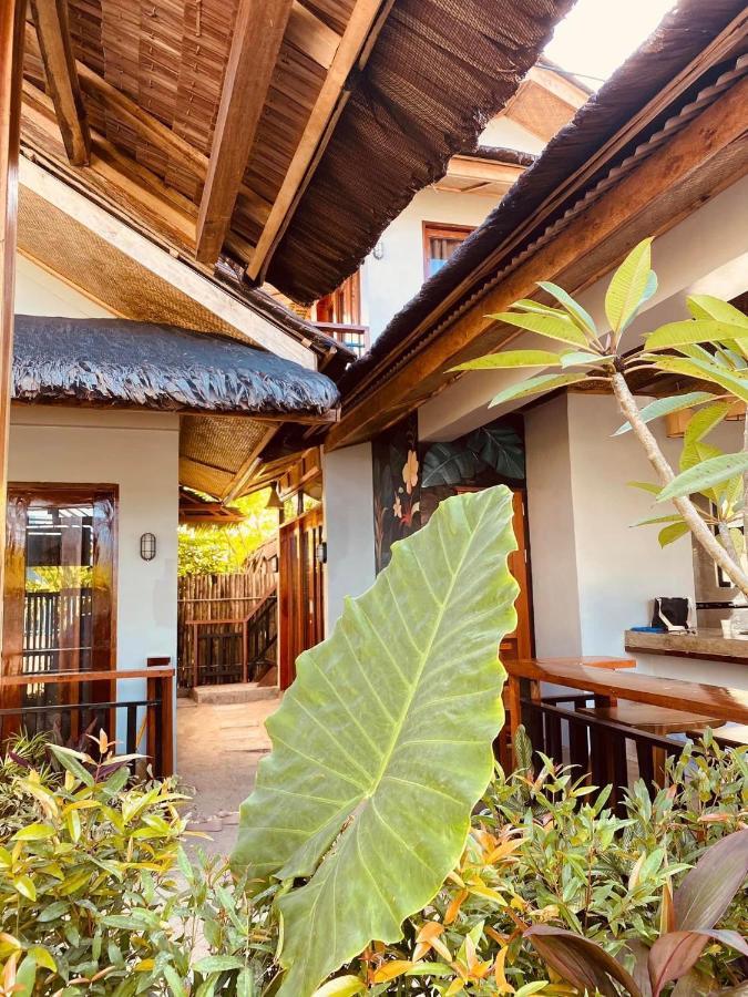 Matam-Is Cafe & Homestay ゼネラル・ルナ エクステリア 写真